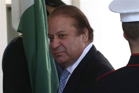 pakistan s high court clears former prime minister nawaz sharif in panama papers case opens