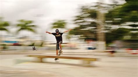 How to open zip file? Skater Blurry Wallpaper : Wallpaper Happy Legs Jump Landscapes Street Mood Blur Fun Shoes ...
