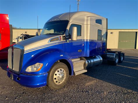 2017 Kenworth T680 Sleeper For Sale 3124