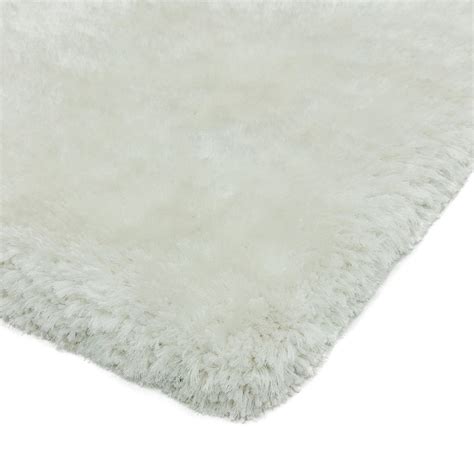 Plush Shaggy Rugs In White Buy Online From The Rug Seller Uk