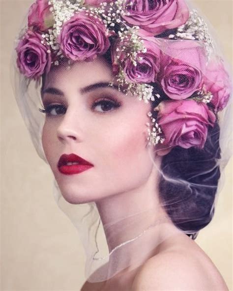 Pin By 💕lo💕 On Roses Flowers In Hair Floral Hair Floral Headdress