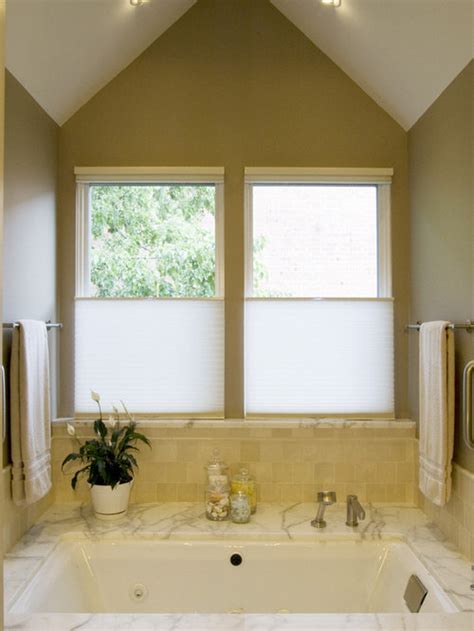 Best Bathroom Window Privacy Design Ideas And Remodel Pictures Houzz