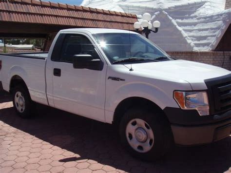 Sell Used 2009 Ford F 150 Xlt Standard Cab Pickup 2 Door 46l In