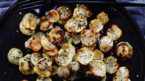 Roast Jerusalem Artichoke Chips With Honey And Rosemary Lemon Roasted