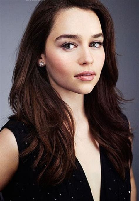 Beautiful English Actress Emilia Clarke Beauty Will Save