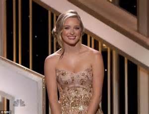 Kelsey Grammers Daughter Greer Wears Stunning Gown On Stage At The