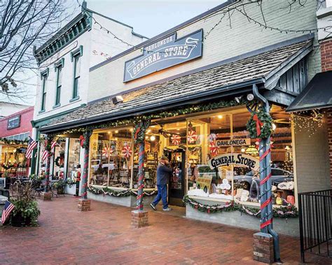Why Dahlonega Georgia Is The Perfect Christmas Town Southern Living