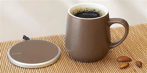 This Self Heating Mug System Can Also Wirelessly Charge Your Phone