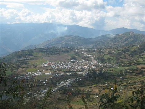 Vista Satelital De Chaglla Pachitea Huánuco En Perú Fotos Y Videos