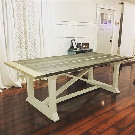 I mean come on, look at how cute that is!! Free Dining Table Plans http://www.ana-white.com/2013/06/plans/rekourt-dining-table (With images ...