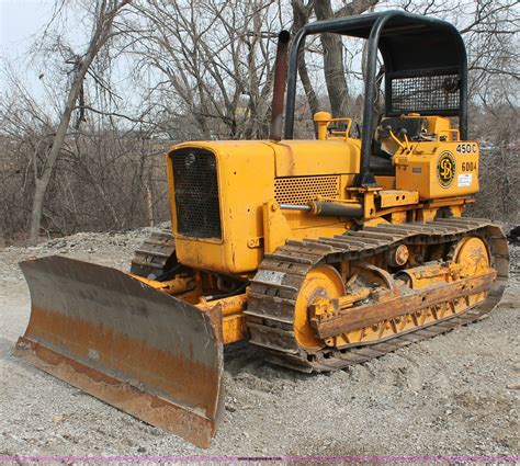 1977 John Deere 450C dozer in Kansas City, MO | Item E2575 sold