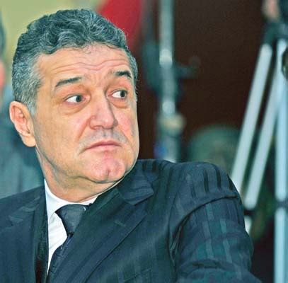 Rumen politikacı ve iş adamı. Gigi Becali si-a depus adeziunea la PNL: "Tariceanu ...