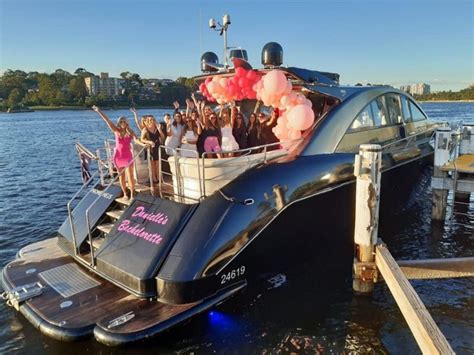 how to plan a hens party boat cruise on sydney harbour all the girls will love checklist