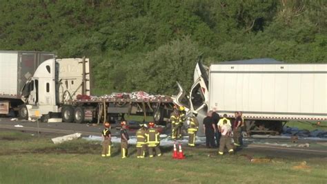 Genesee Countytractor Trailers Involved In Accident On The Thruway