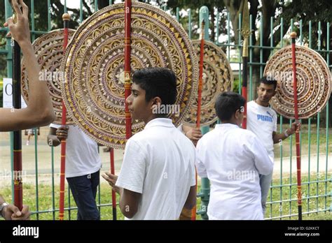 Vesak Sri Lanka Hi Res Stock Photography And Images Alamy