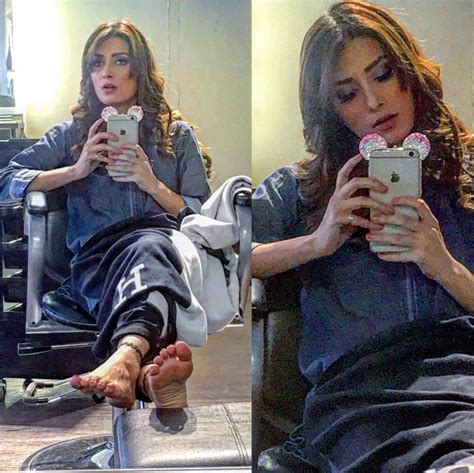 Ayeza Khans Feet