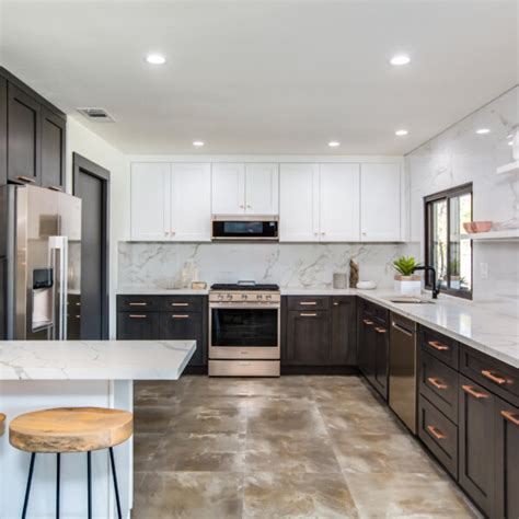 Beautiful black and white kitchen design. Shaker Kitchen Cabinets -- Timeless Style for All Kitchens