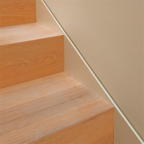 Modern Walls And My Distaste For Trim With Images Stairs Trim