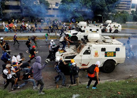 Fotos Tres Meses De Protestas En Venezuela Internacional El Pa S