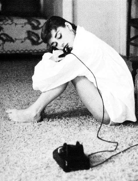 art audrey hepburn photographed by mark shaw 1953 classics audrey hepburn photos audrey