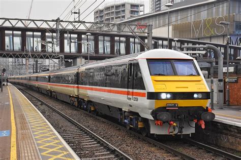 Class 82 Lsl Intercity 82139 And 87002 “royal Sovereign” Flickr