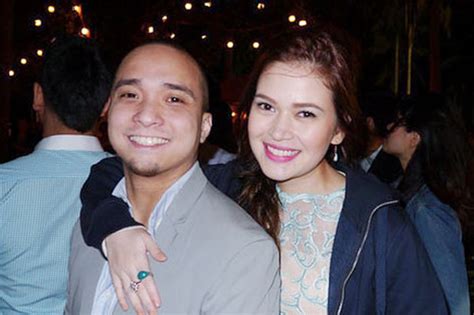 Apr 01, 2020 · an offended angel locsin called out a local tabloid for the way it framed a report about her fiancé, film producer neil arce's, viral video where she was seen giving him a haircut. Neil Arce kay Bela: Wala kaming ginawang masama sa isa't ...