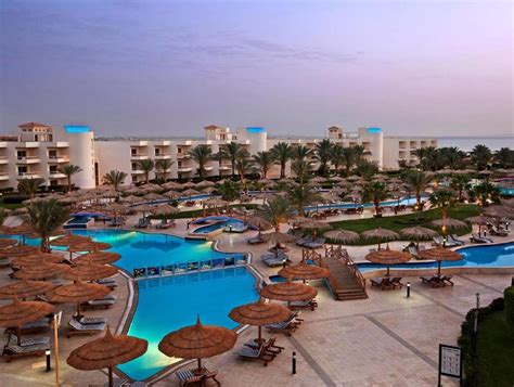 هيلتون الغردقة لونج بيتش ريزورت Hilton Hurghada Long Beach Resort