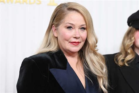 christina applegate says she s ‘not putting a time stamp on grieving process after ms diagnosis