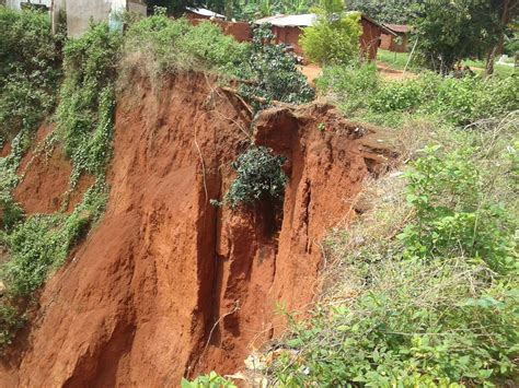 Gully Erosion: Ibore Community Begs For Urgent Intervention | OAU PEEPS