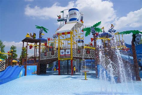 לגולנד פארק המים של גארדלנד Legoland® Water Park