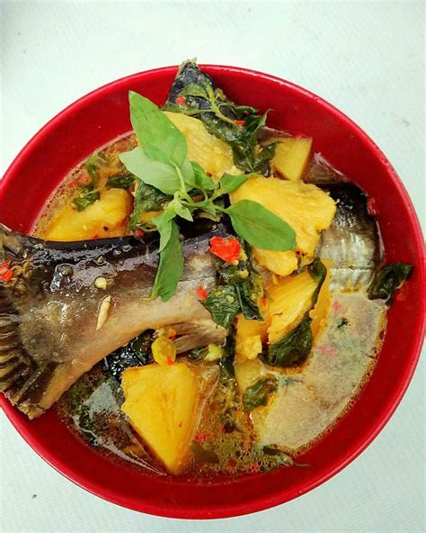 Pindang as a dish refer to a certain sour and spicy fish soup. Pindang Meranjat Palembang - Dapur Bunda : Enjoy Your ...