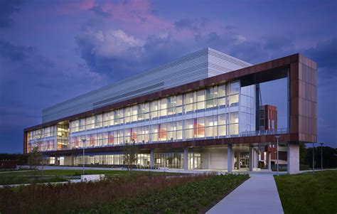 18 examples of sustainable architecture around the world. Energy Sciences Building | Architect Magazine