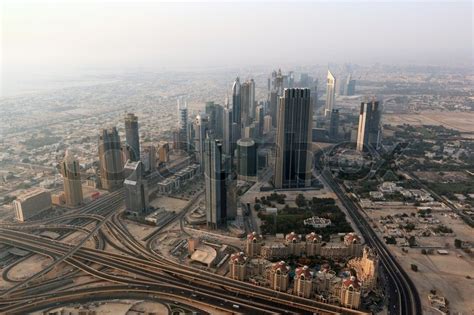 Luftaufnahme Der Sheikh Zayed Road In Stock Bild Colourbox