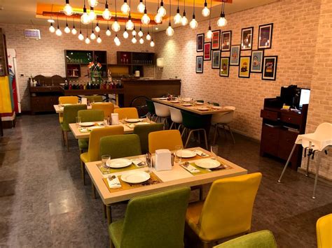 Rajdhani Street Near Oud Metha Metro Station Restaurant In Dubai 162