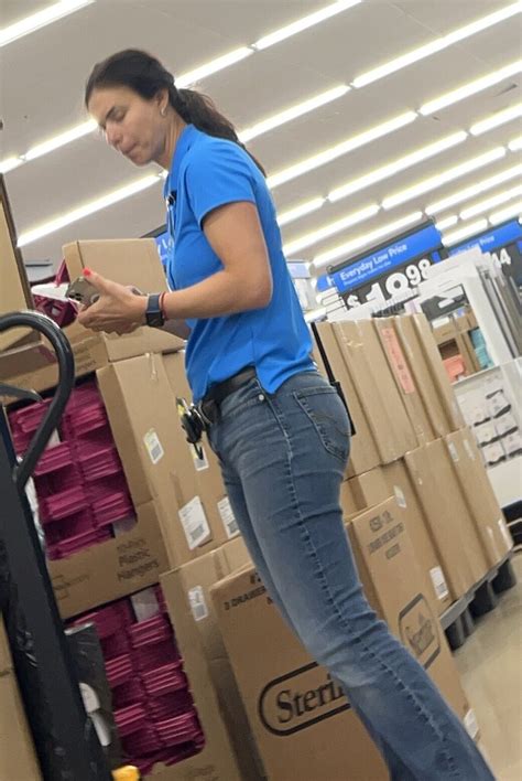 Sexy Milf Walmart Manager Forum