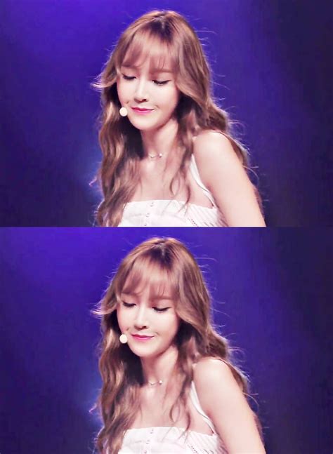 soshi-mylovejeti.blogspot.com: CAPS Jessica @ 'Fly' V App Live Performance