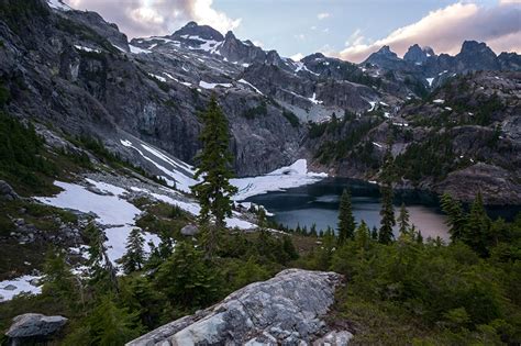 Fonds Decran Canada Montagnes Lac Glacier Lake Picea Neige Nature