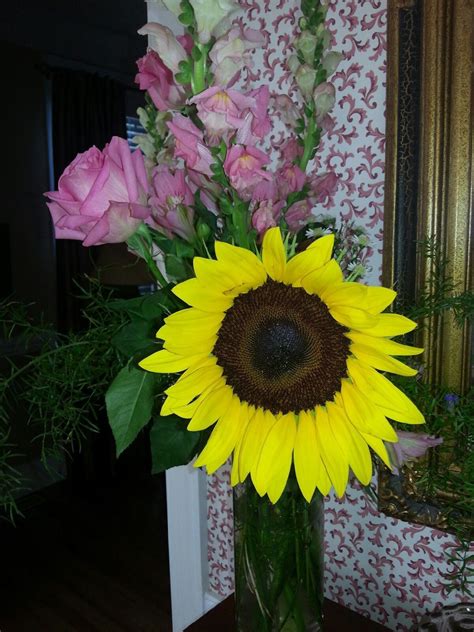 I arranged the flowers and sent a picture to my son. Top 1,480 Complaints and Reviews about 1-800-Flowers.com ...