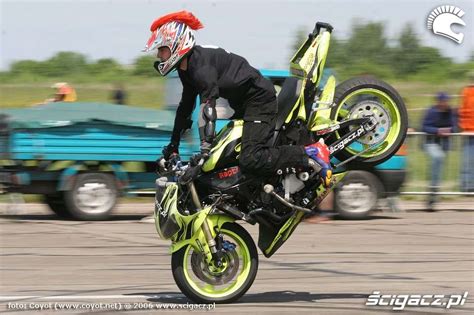 Nie będzie to jednak standardowe wykonanie tego modelu. Post pics of R1 stunt bikes here! - Stunt Bike Forum