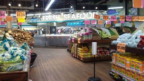 Trader joe's staten island (559). Freshway Supermarket (Formerly Food Universe), 375 ...