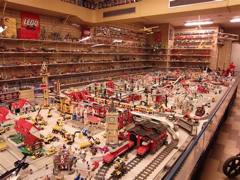 Mer information om eslövs leksaksmuseum. Lego-utställning på Eslövs leksaksmuseum