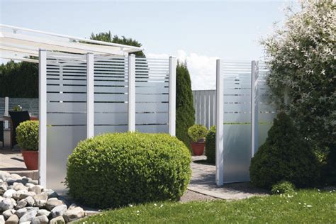 Hornbach liefert dir dafür zäune aus holz, kunststoff, metall und diversen verbundwerkstoffen. Dusche Garten Solar Sichtschutz von Sichtschutz Für ...