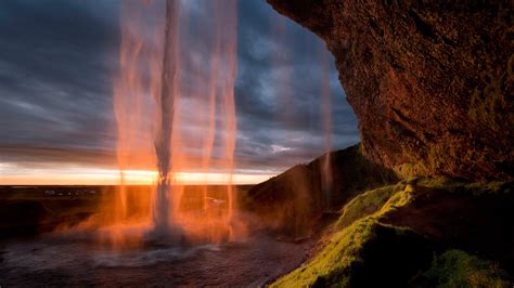 Seljalandsfoss Waterfall In South Iceland Windows Spotlight Images
