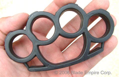 Plastic Brass Knuckles Medium Black
