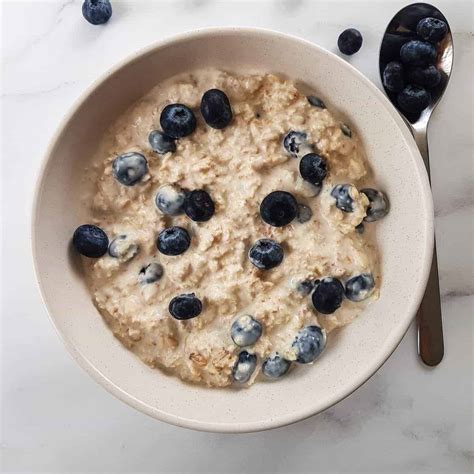 Blueberry Overnight Oats Easy Breakfast Hint Of Healthy