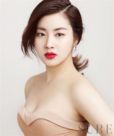 Glamorous Kang Sora Wows In Junes Sure Actresses Glamour Asian Beauty