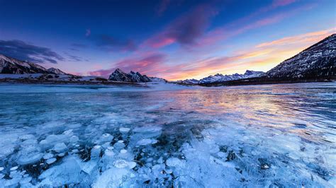 Cropped Frozen Abraham Lake Canada Cr Getty Wcts Radio