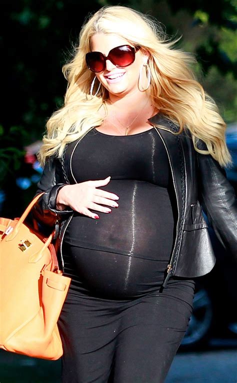 Pregnant Jessica Simpsons Super Tight Dress—see The Pic E Online