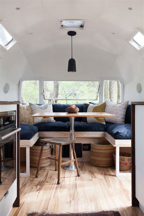 We are currently designing our remodel and would love to see it. 35 Stylish and Gorgeous Airstream Interior Design Ideas ...