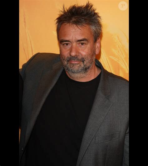 Vidéo Luc Besson lors de l avant première du film The Lady à Paris le